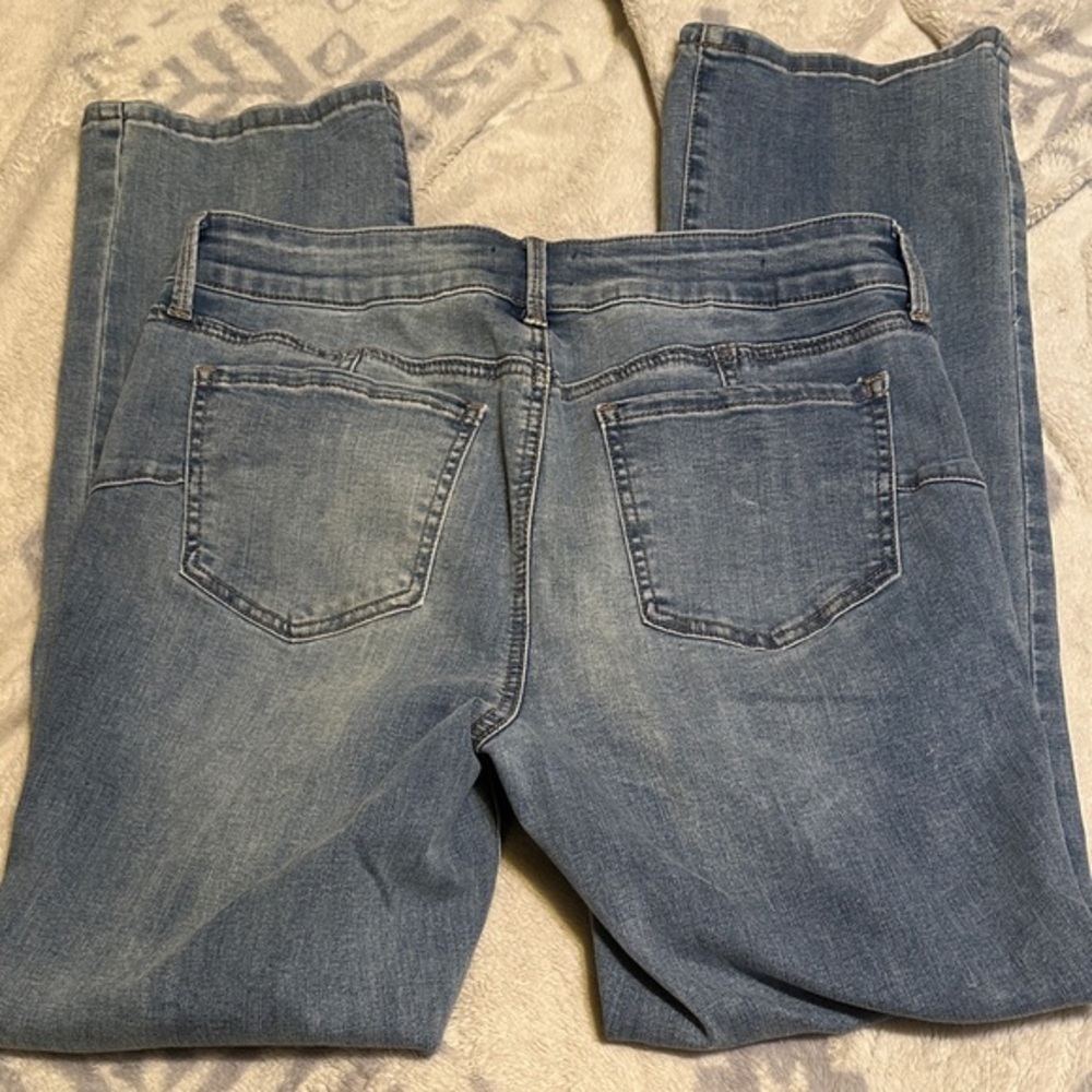 A83. NYDJ Women's Straight Leg Jeans in Light Blue
